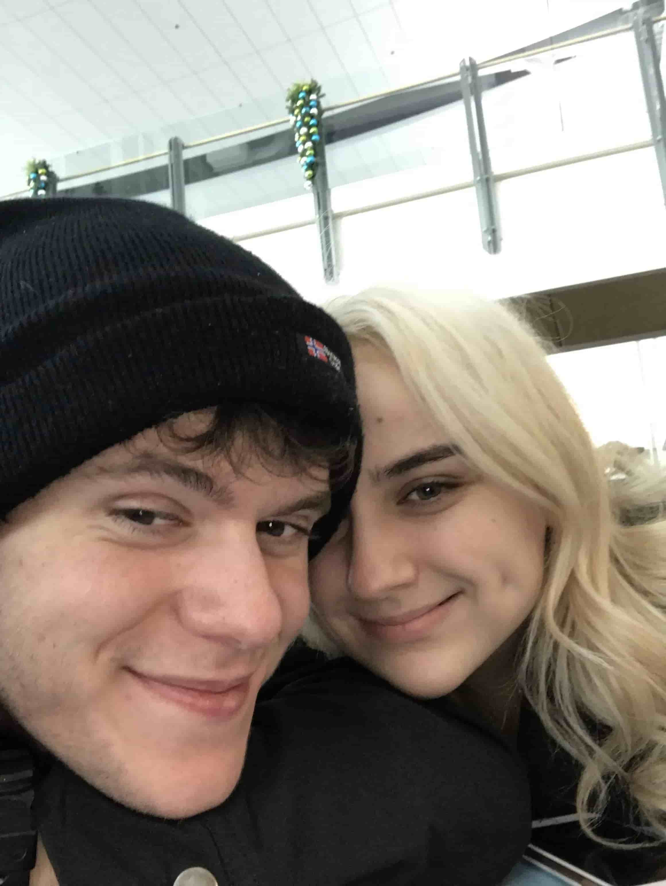 Airport sad time :(